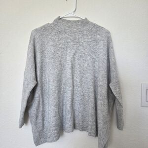 LOFT Gray Boxy Mockneck Sweater Size M Petite